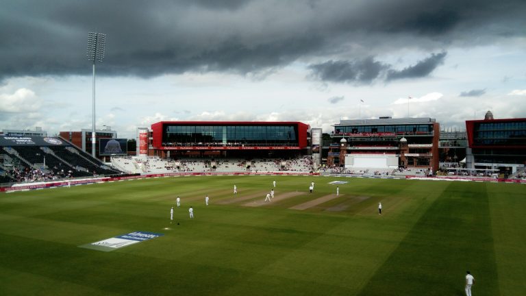 Fantasy Cricket Mastery: Play Smart, Win Big, Enjoy Every Match